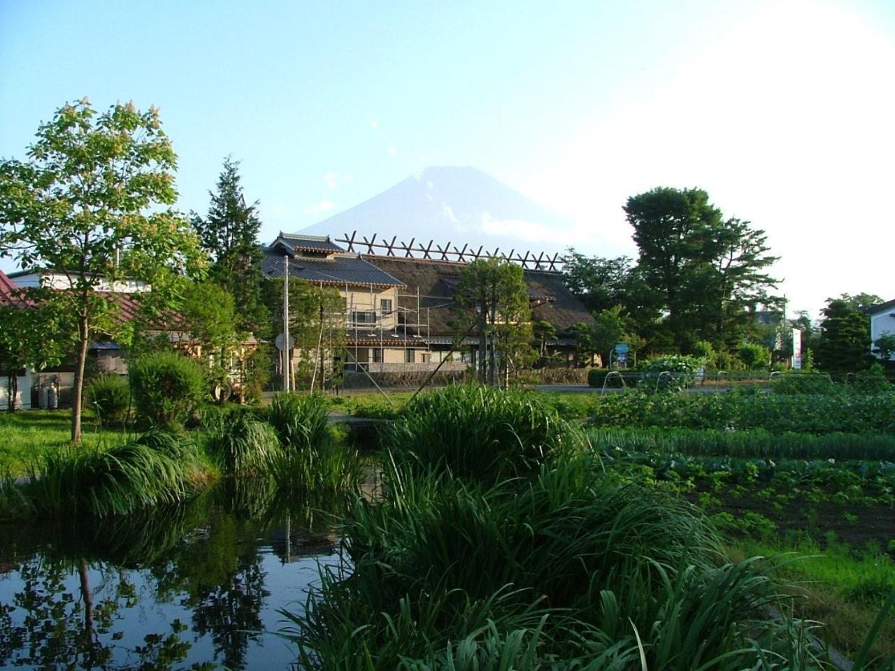 Lake Oshino Esterno foto